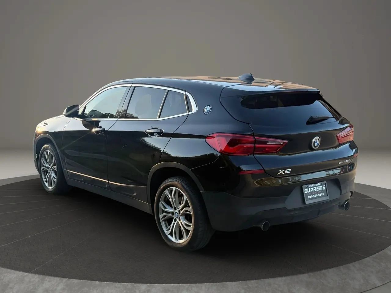Used 2018 BMW X2 sDrive28i w/ Convenience Package FWD image 4