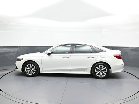 Used 2023 Honda Civic LX image 9