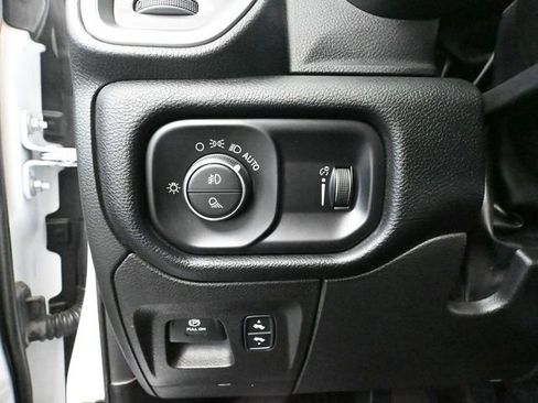 Used 2022 RAM 1500 Big Horn w/ Trailer Tow Group (B) AWD/4WD image 35