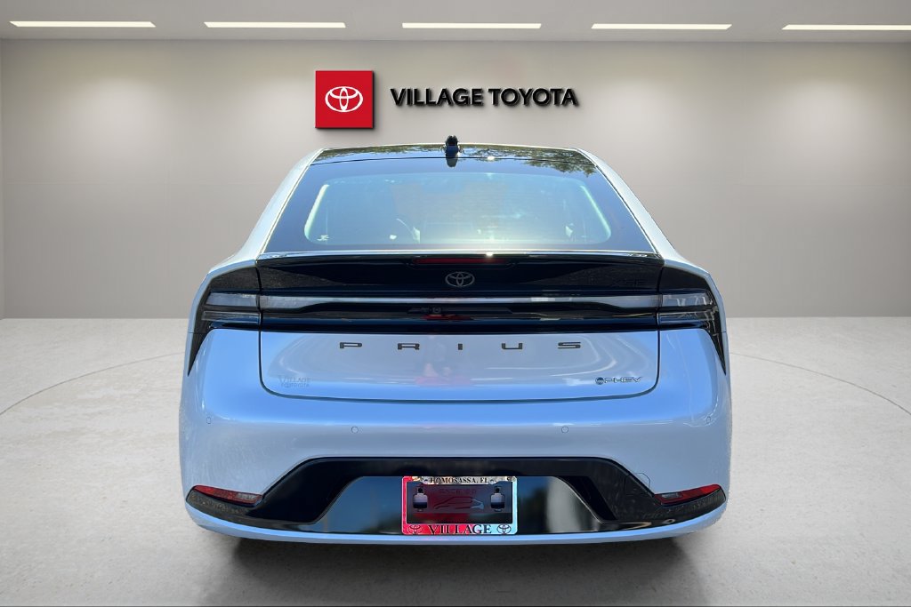 New 2027 Toyota Prius Plug-In Hybrid w/ Limited Premium Package FWD image 4