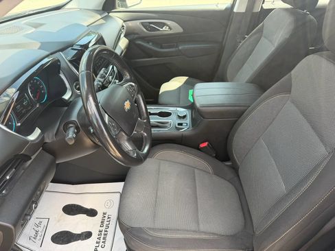 Used 2019 Chevrolet Traverse LT FWD image 23