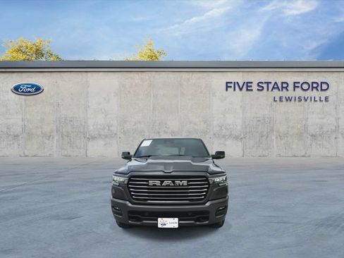 Used 2025 RAM 1500 Laramie AWD/4WD image 3
