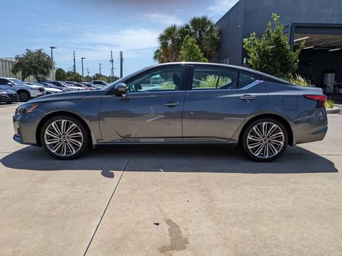 New 2026 Nissan Altima 2.5 SV w/ SV Premium Package FWD image 9