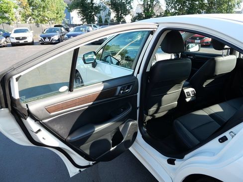 Used 2015 Subaru Legacy 2.5i Limited AWD/4WD image 28