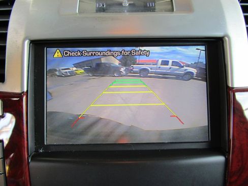 Used 2013 Cadillac Escalade Premium AWD/4WD image 21