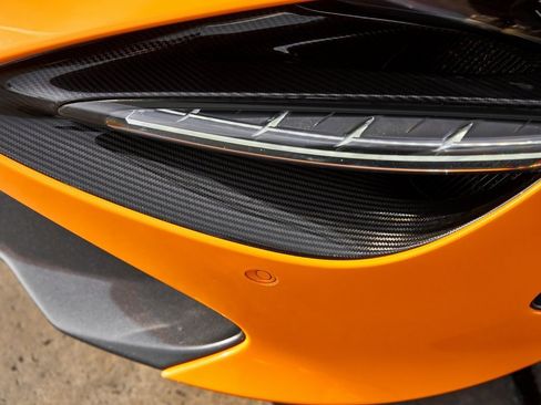 Used 2018 McLaren 720S Performance image 10