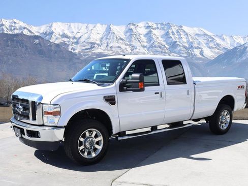 Used 2010 Ford F350 4x4 Crew Cab Super Duty image 2