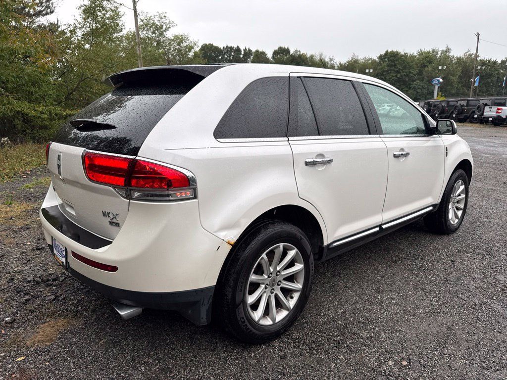 Used 2011 Lincoln MKX AWD w/ 101A Rapid Spec Order Code image 7