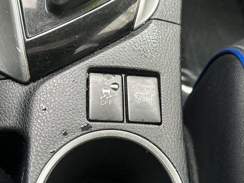 Used 2018 Toyota Corolla SE w/ SE Premium Package image 35