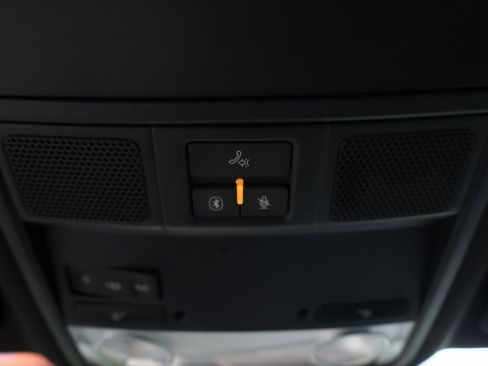 Used 2010 Volkswagen GTI 4-Door image 25