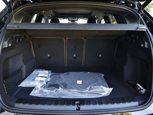 Used 2025 BMW X1 xDrive28i w/ Technology Package image 32