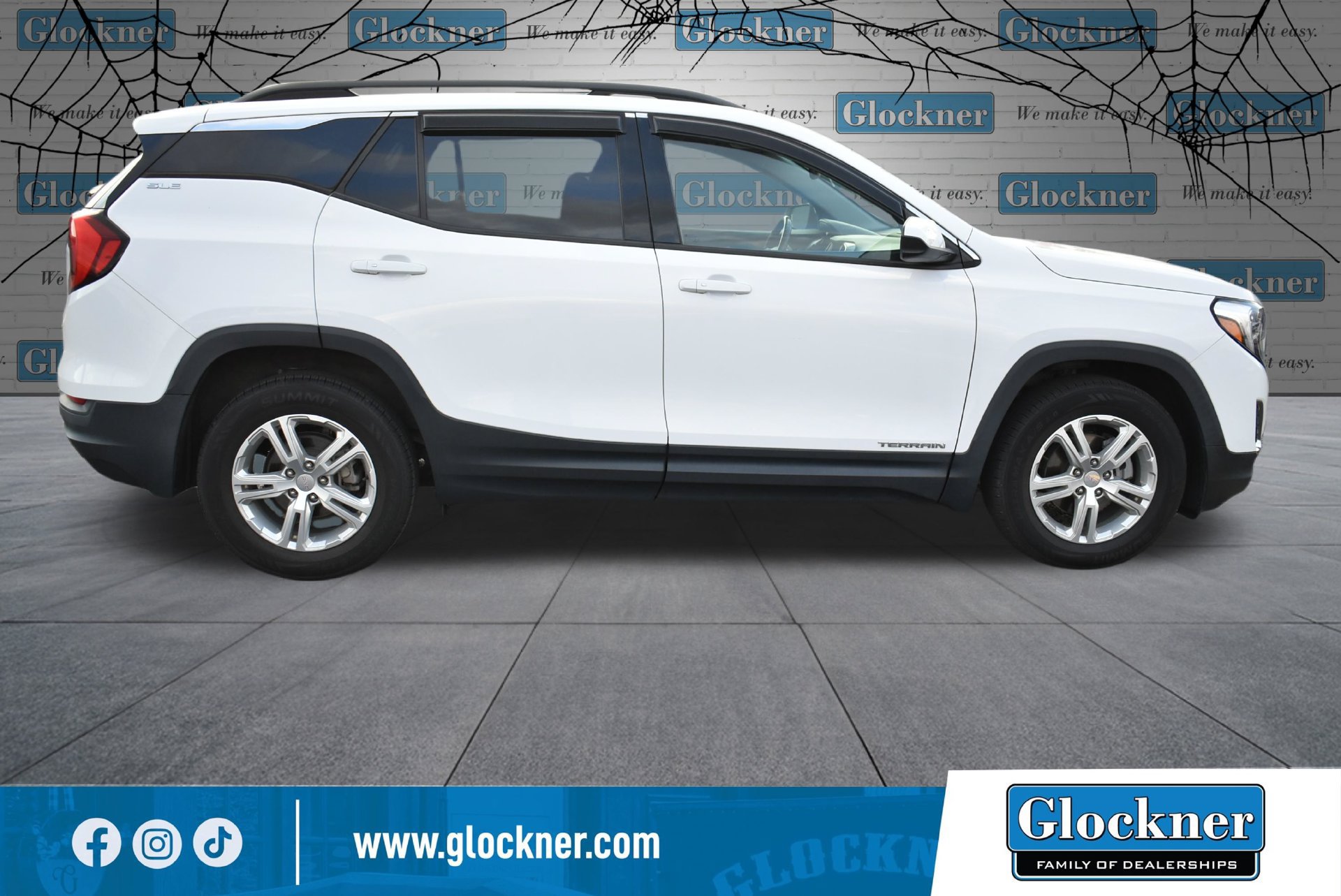 Used 2020 GMC Terrain SLE w/ Driver Convenience Package FWD image 4