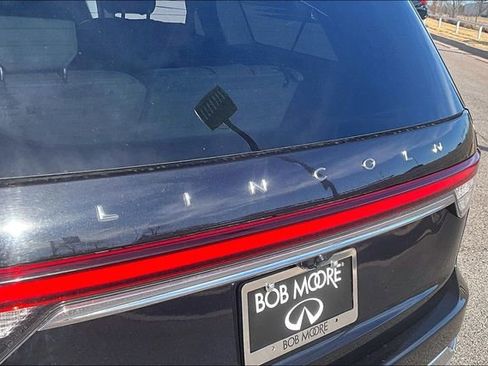 Used 2020 Lincoln Aviator Reserve w/ Elements Package Plus image 8