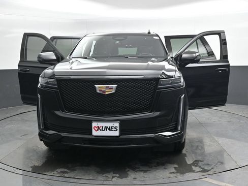 Used 2023 Cadillac Escalade Sport w/ Touring Package AWD/4WD image 52