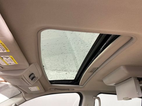 Used 2015 Nissan Armada SL w/ Moonroof Package image 10