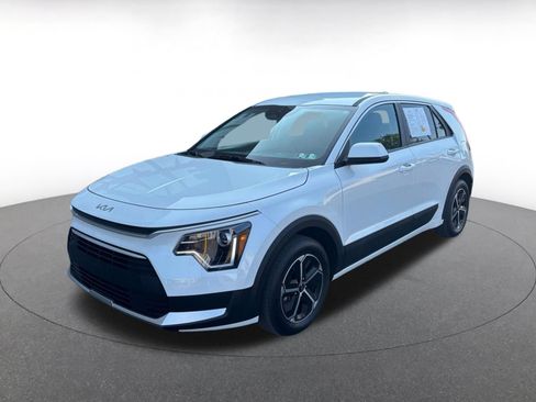 Used 2026 Kia Niro LX FWD image 4