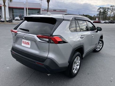 Certified 2021 Toyota RAV4 LE image 5