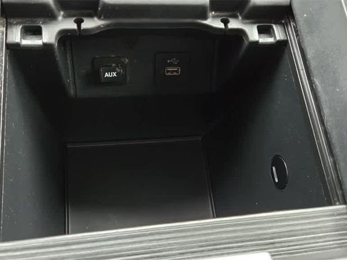 Used 2023 Honda Odyssey Elite image 17