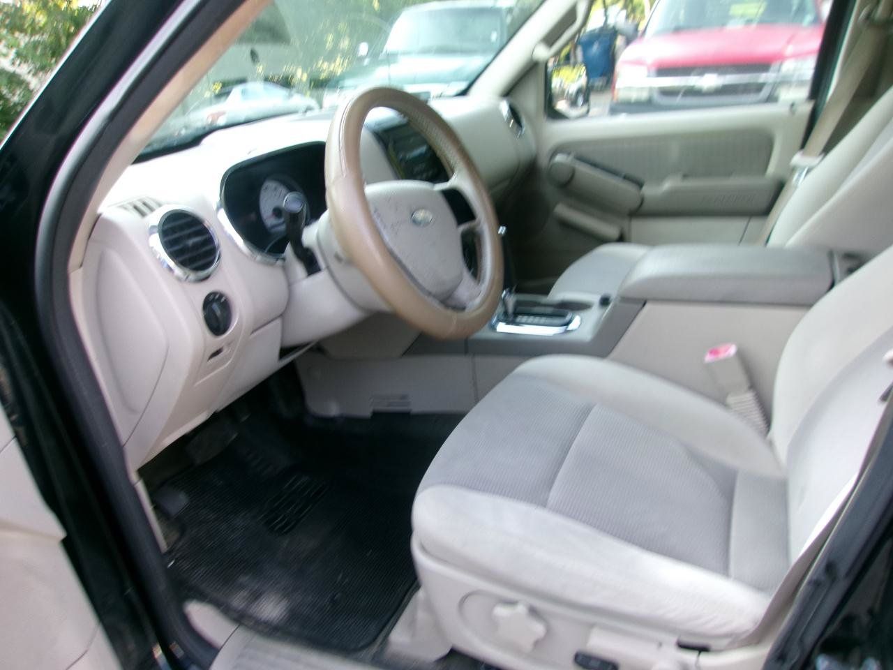 Used 2007 Ford Explorer Sport Trac XLT RWD image 12