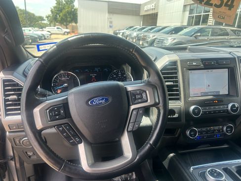 Used 2021 Ford Expedition XLT RWD image 9