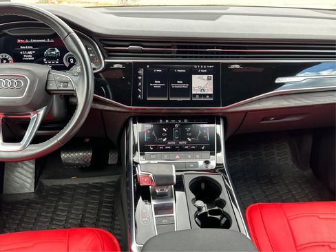 Used 2021 Audi Q8 Premium w/ Black Optic Package image 19