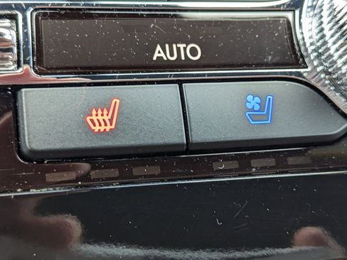 Certified 2024 Lincoln Navigator Reserve image 27