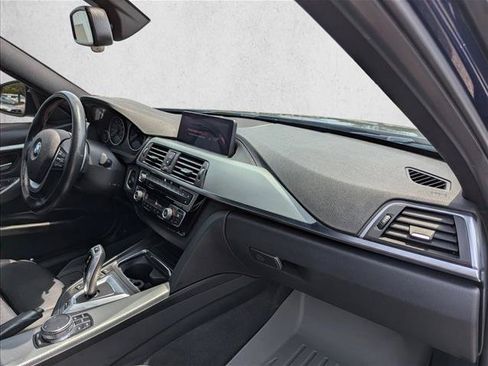 Used 2018 BMW 330e w/ Convenience Package RWD image 29