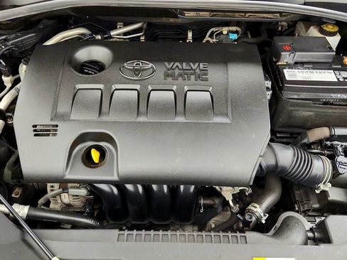 Used 2018 Toyota C-HR XLE FWD image 25