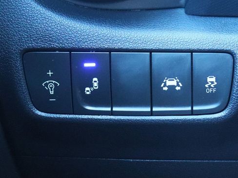 Used 2021 Hyundai Kona Limited image 41