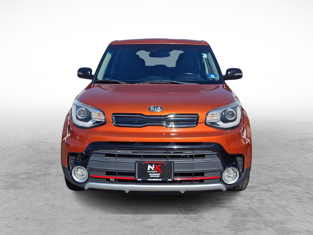 Used 2018 Kia Soul ! w/ Tech Package FWD image 2