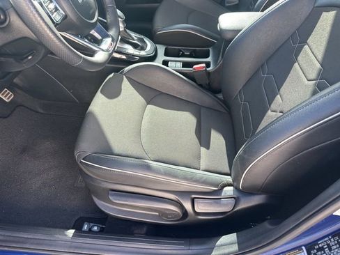 Used 2024 Kia Forte GT-Line w/ GT-Line Premium Package image 11