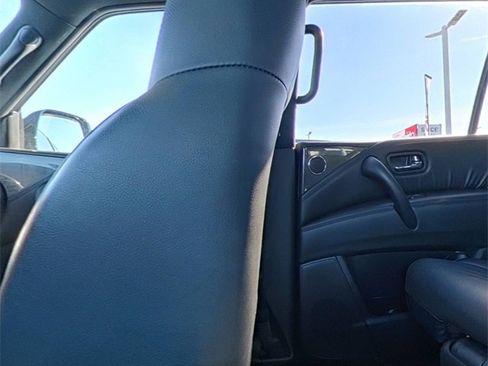 Used 2023 Nissan Armada SL w/ Midnight Edition Package image 28