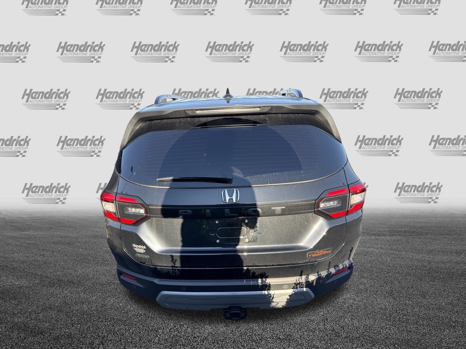 Used 2025 Honda Pilot TrailSport image 9