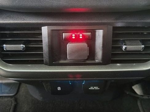 Used 2023 Ford F150 Lariat w/ Equipment Group 502A High image 42