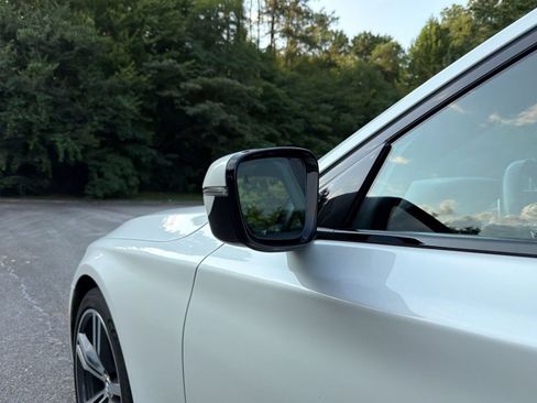 Used 2019 BMW 740i w/ Executive Package RWD image 23