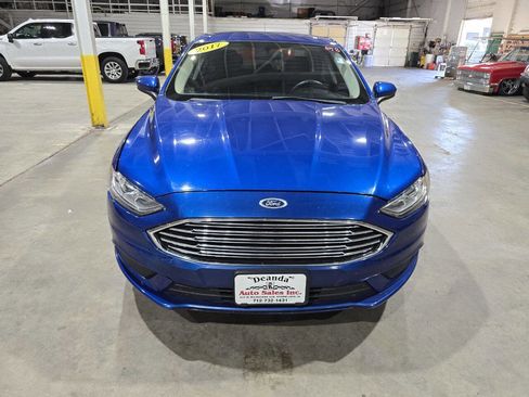 Used 2017 Ford Fusion SE image 19