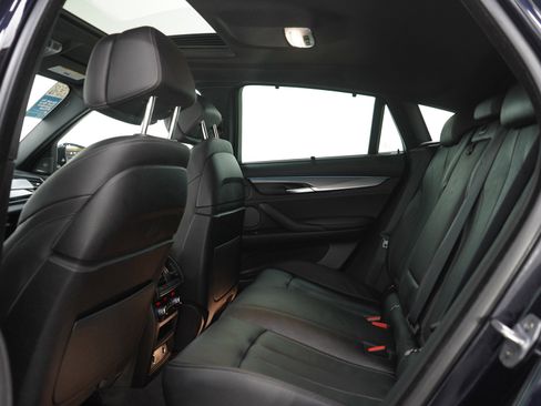 Used 2019 BMW X6 xDrive50i w/ M Sport Package AWD/4WD image 21