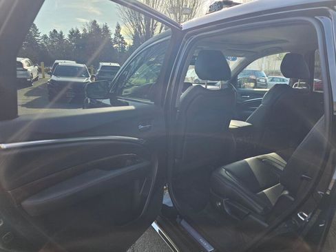 Used 2018 Acura MDX SH-AWD image 17