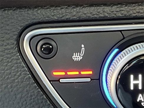 Used 2022 Audi Q5 2.0T Premium w/ Convenience Package image 38