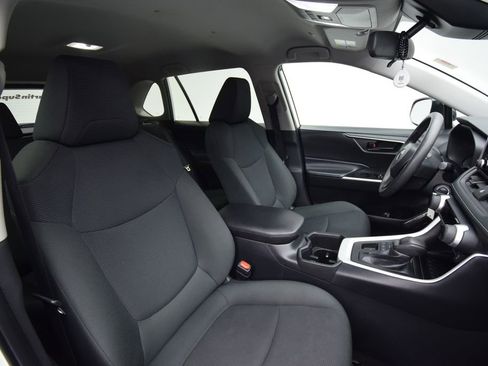 Used 2024 Toyota RAV4 LE image 15