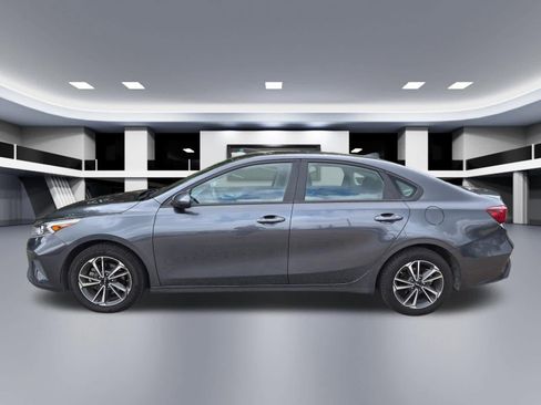 Certified 2024 Kia Forte LXS FWD image 4