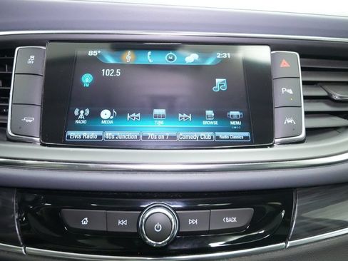 Used 2018 Buick Enclave Premium w/ Experience Buick Package FWD image 41