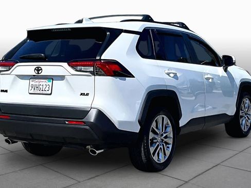 Used 2025 Toyota RAV4 XLE Premium FWD image 12