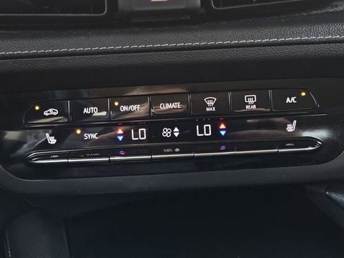 Used 2023 Buick Envision Preferred image 19