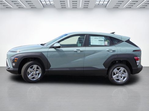 New 2027 Hyundai Kona SE AWD/4WD image 7