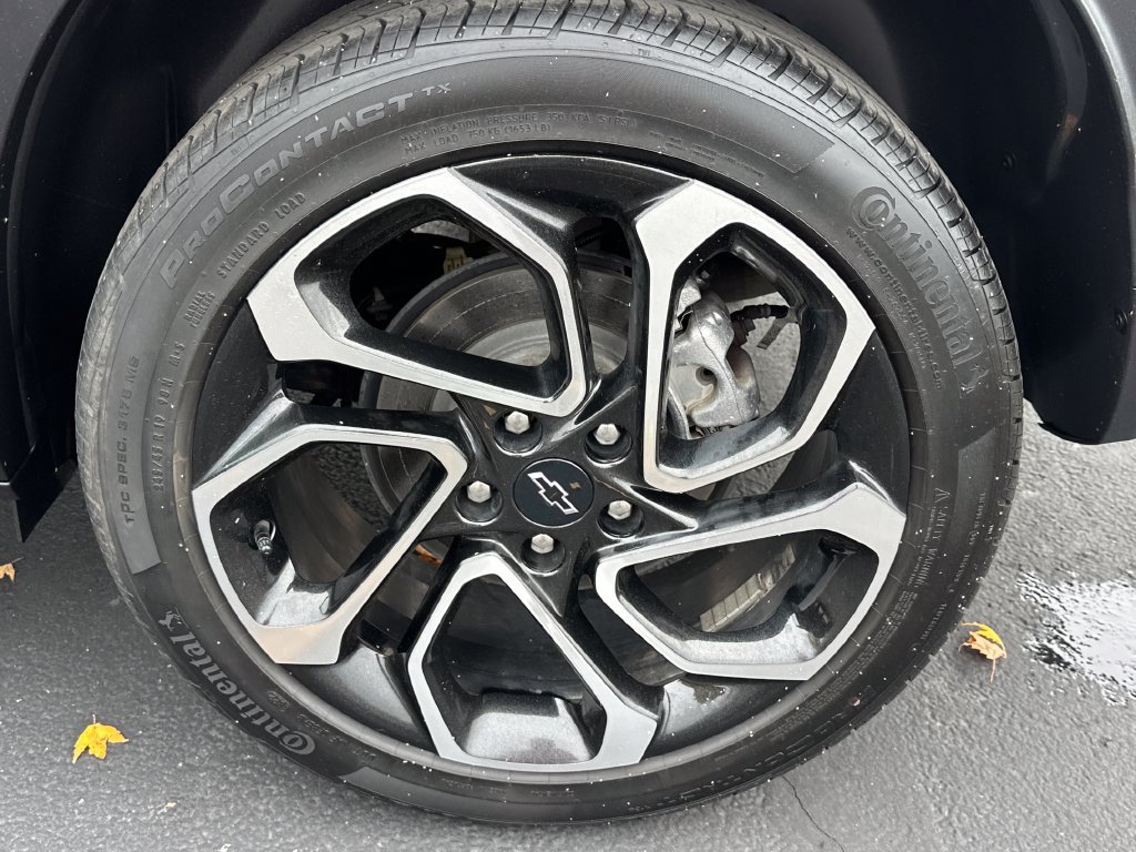 Used 2024 Chevrolet Trax RS w/ Driver Confidence Package FWD image 25
