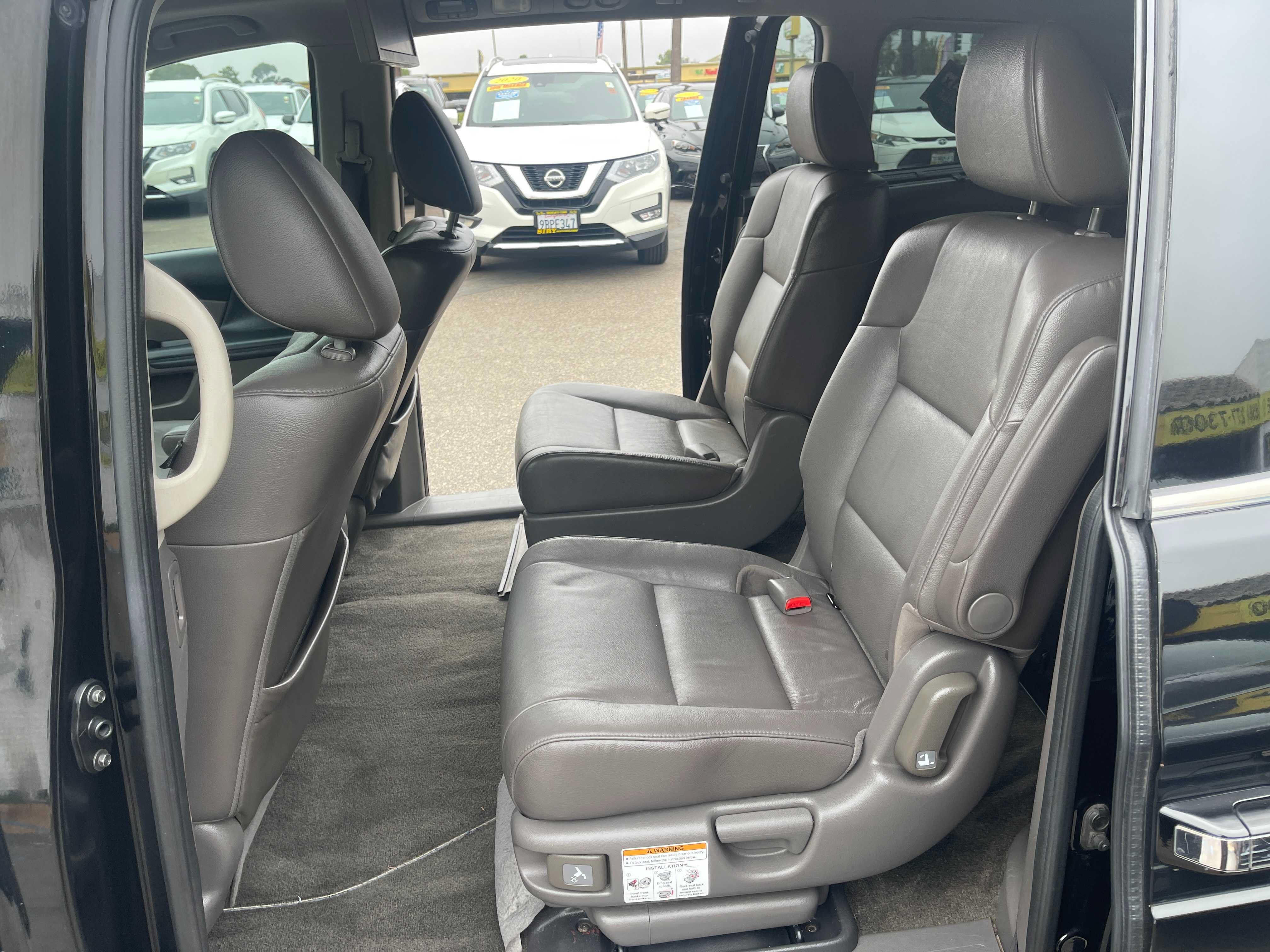 Used 2014 Honda Odyssey Touring Elite image 12