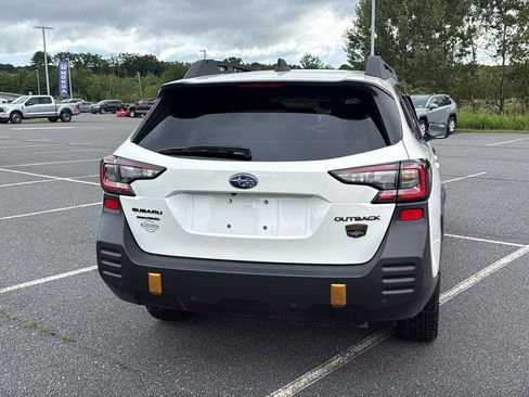 Used 2025 Subaru Outback Wilderness AWD/4WD image 7