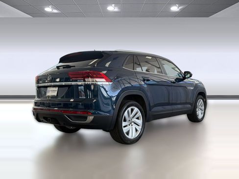 Used 2023 Volkswagen Atlas Cross Sport SE FWD image 9