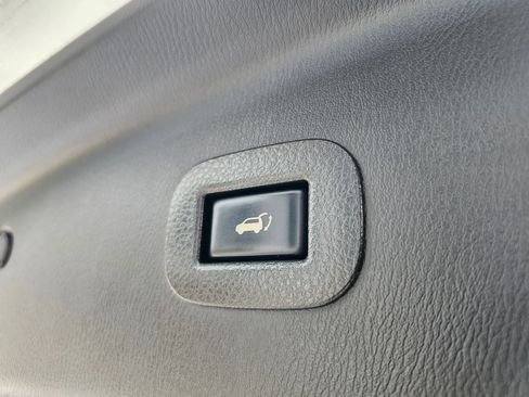 Used 2019 Nissan Armada Platinum AWD/4WD image 38